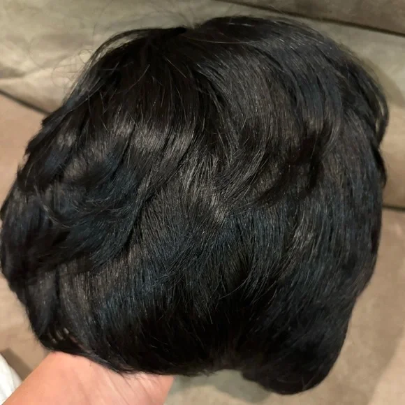 Human hair layered pixie wig NWT - Picture 2 of 7